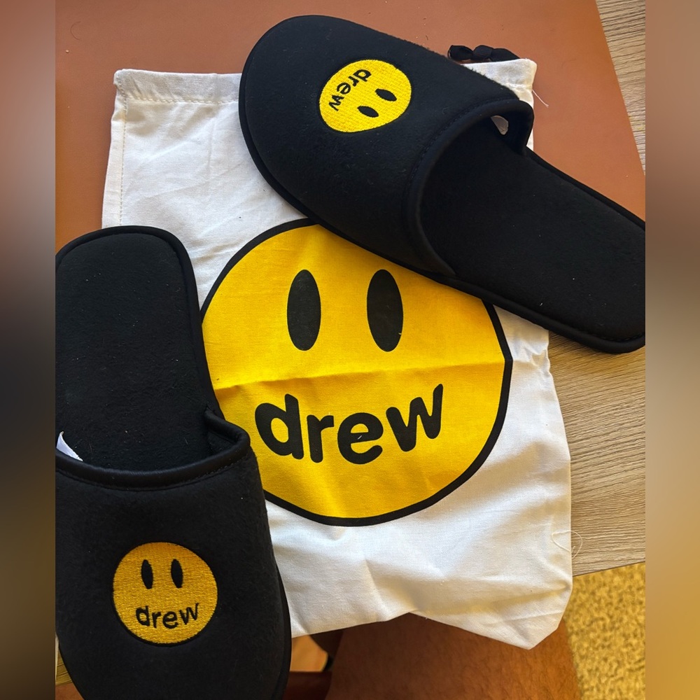 Drew House Slippers - Size Small Medium